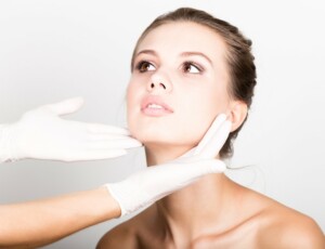 les soins visage recommandés par les meilleurs dermatologues