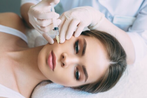 Comment faire durer ses injections d’acide hyaluronique et de Botox plus longtemps ?