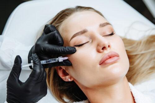 Les in et out des injections d’acide hyaluronique