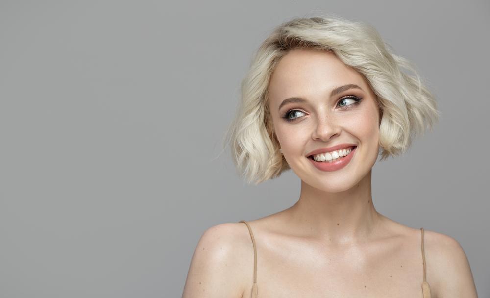 Ces tendances haïr & make-up qui vieillissent plus que tout
