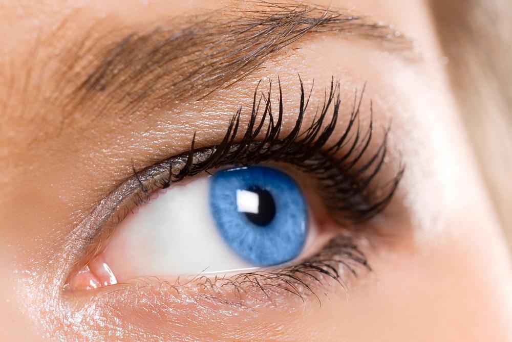 La kératopigmentation des yeux : la tendance à ne surtout pas suivre